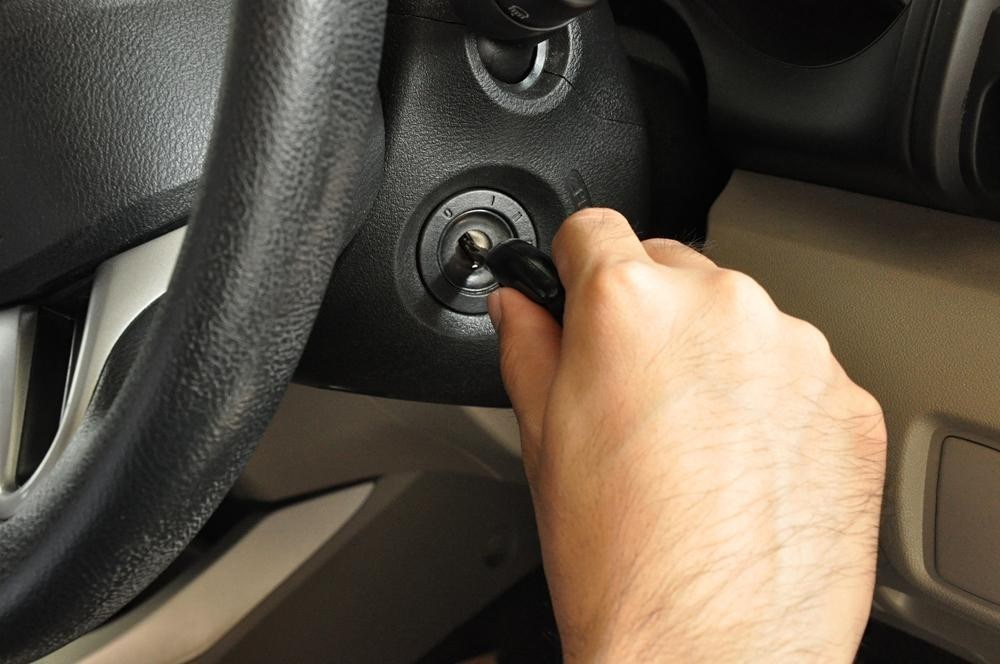 Troubleshooting Your Jeep: What to Do When It Won't Start and Makes a Clicking Noise